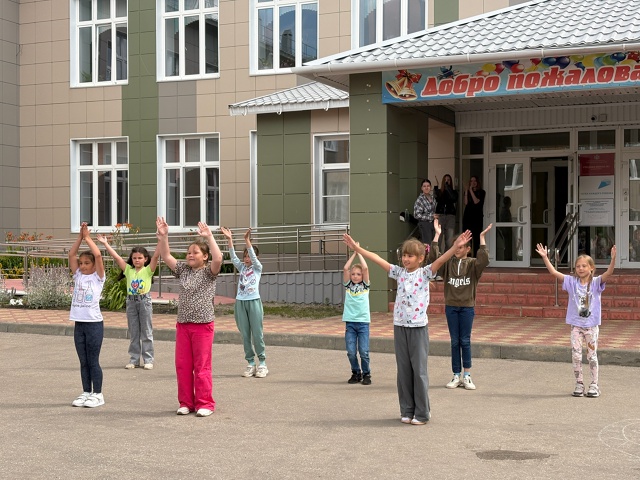 Школьный лагерь. День 17. Время Первых.